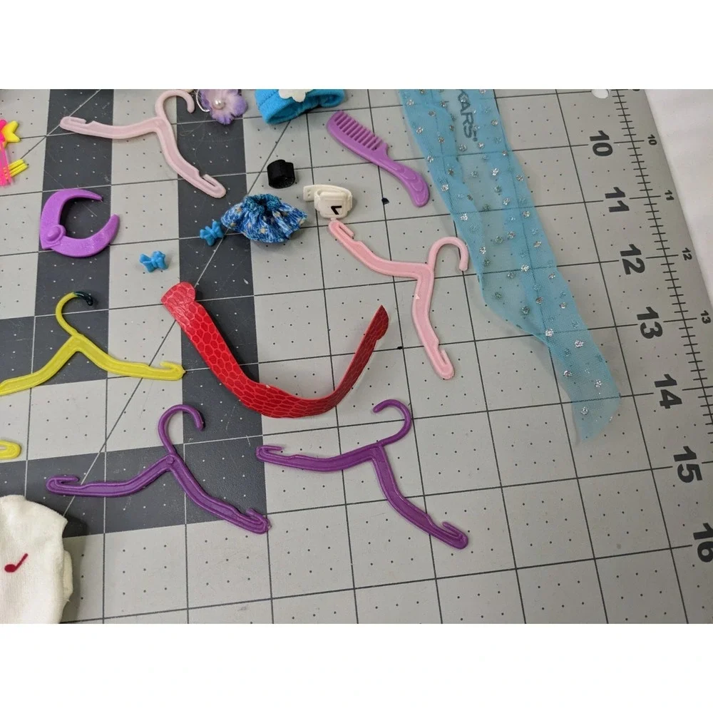 Fashion Doll Accessories Lot Vintage Hats‎ Hangers Belts Parasol Hair